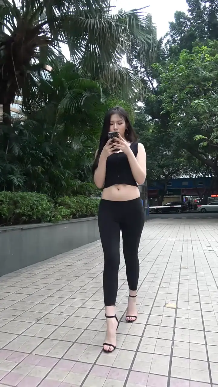 美臀蜜桃臀魔鬼身材美臀裤