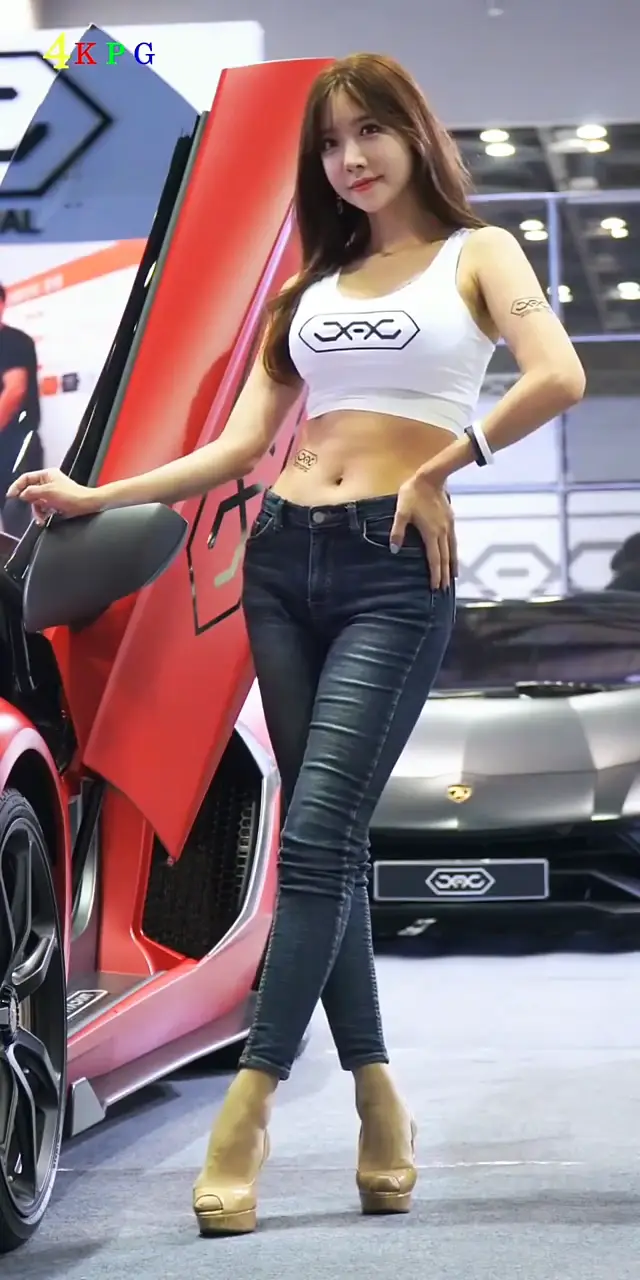 Auto Show Site韩国车模 레이싱 모 델Korean Beautiful Car Model