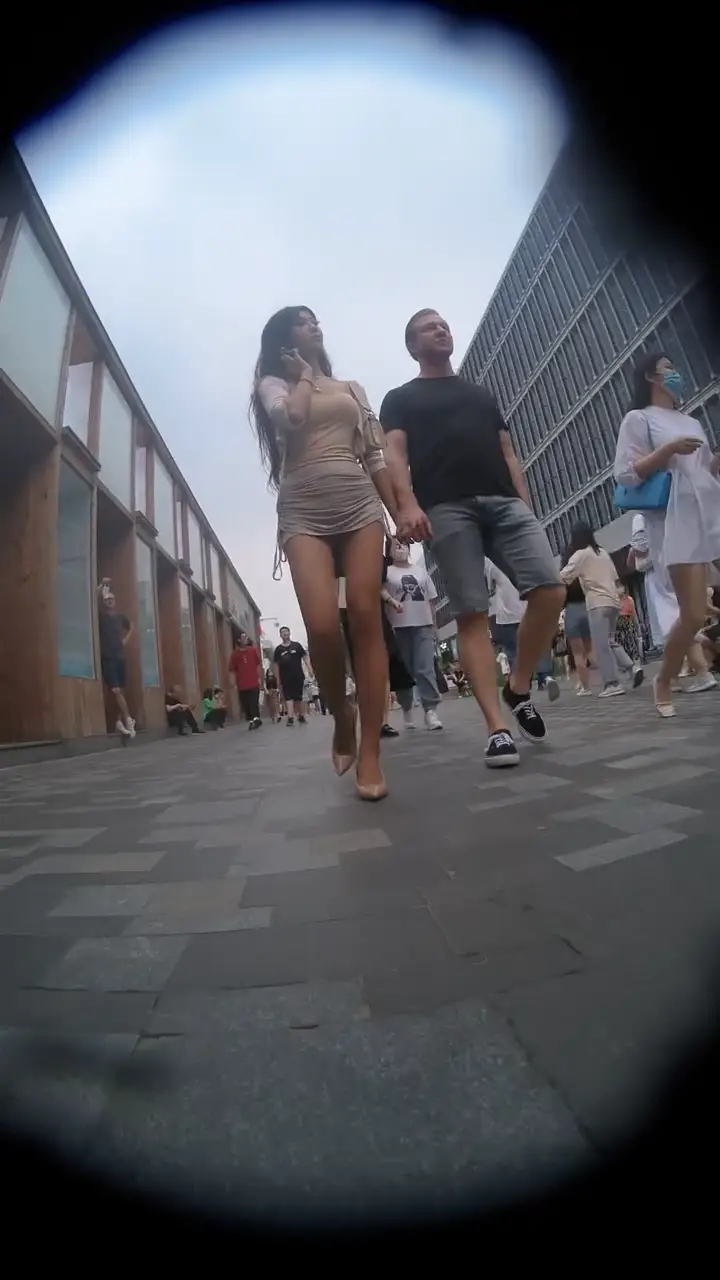 这个外国人真幸运