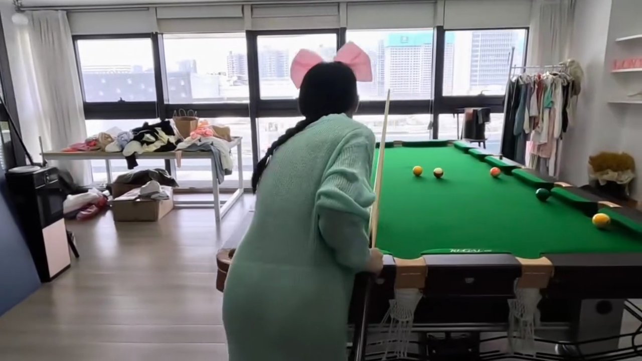 台球女孩Sexy Vacuum