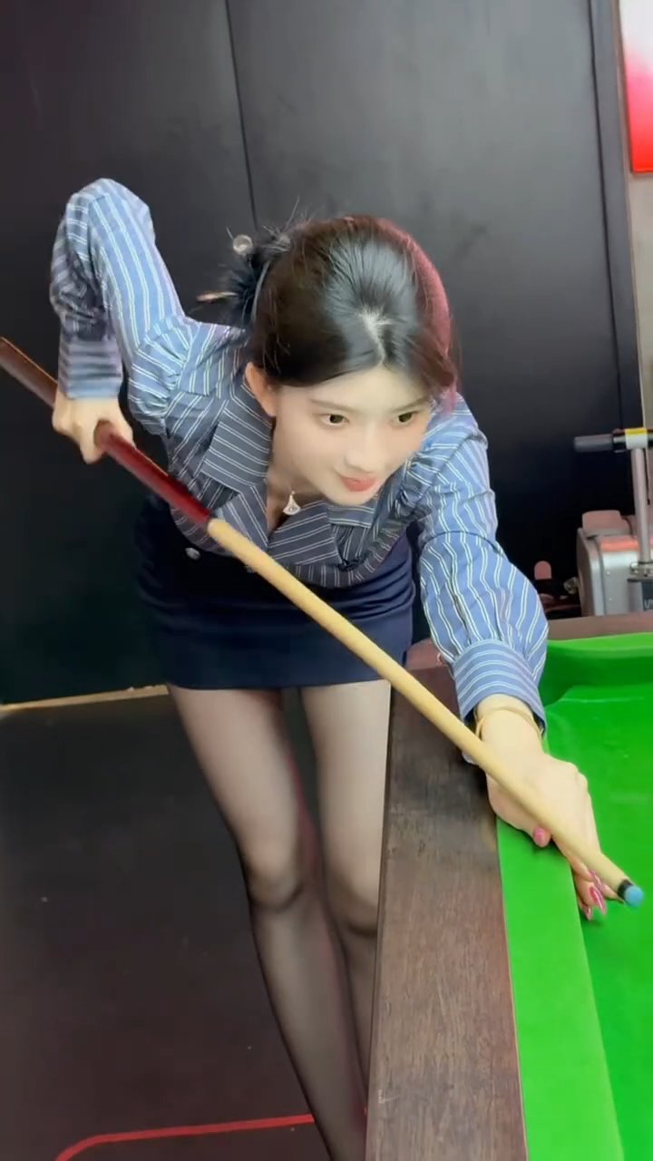 台球女孩Sexy Vacuum