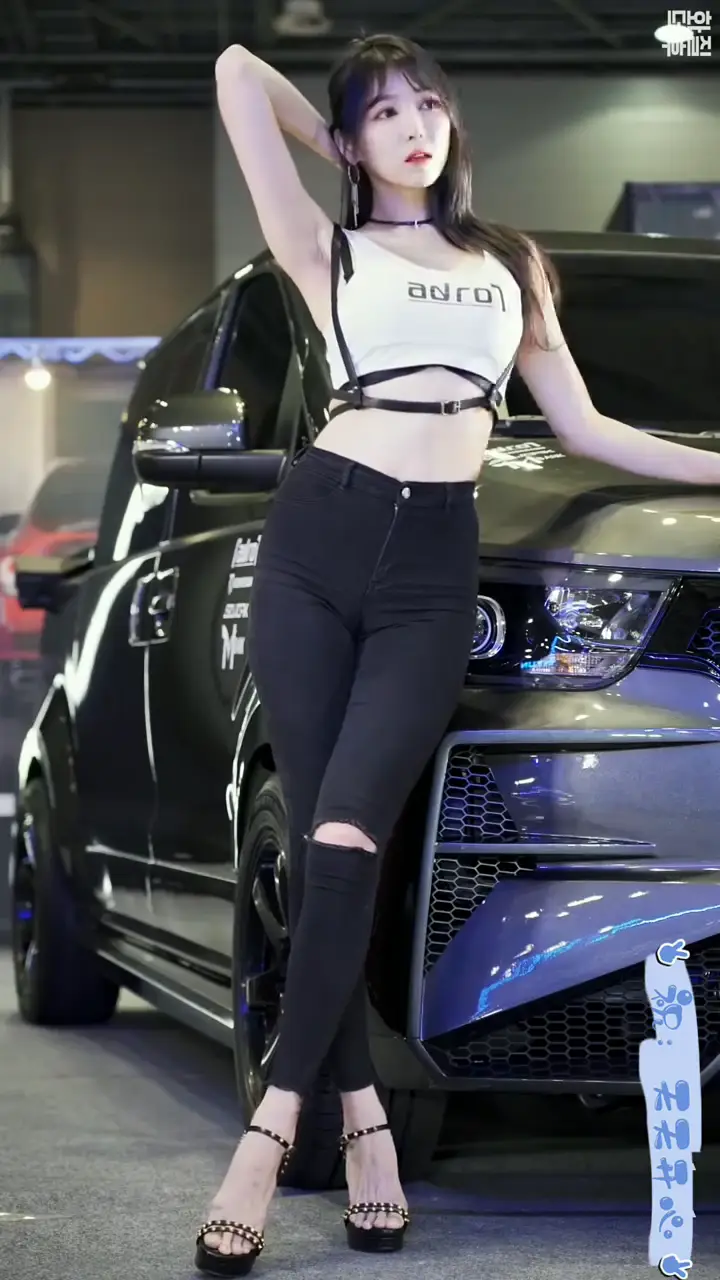 Auto Show Site韩国车模 레이싱 모 델Korean Beautiful Car Model